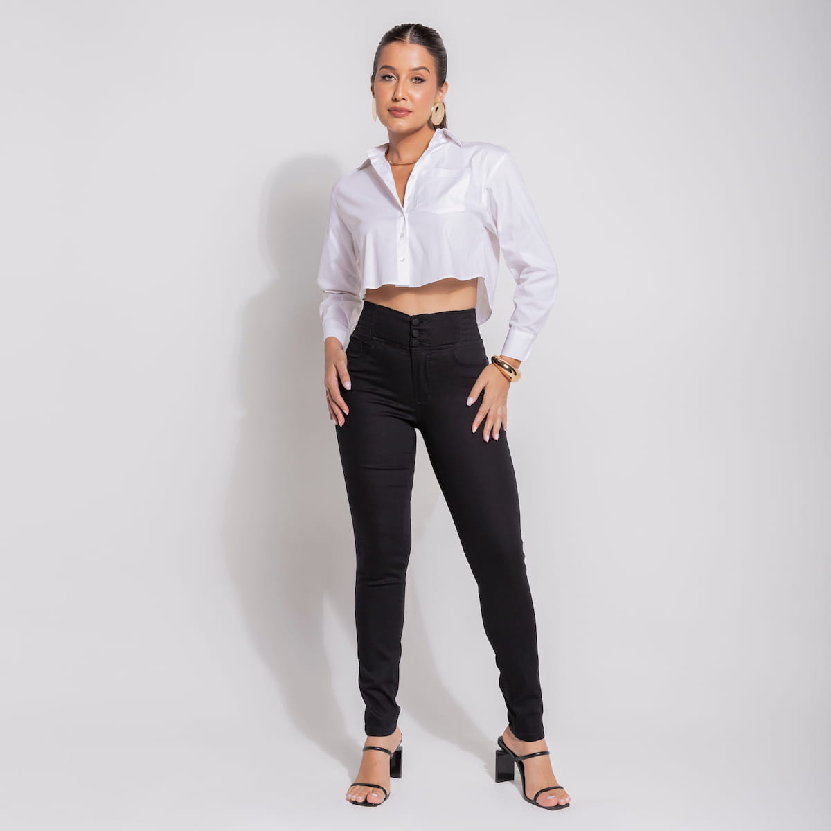 Calça Jeans Feminina Skinny Preto Que Não Desbota -BE139