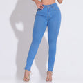 Calça Feminina Jeans Azul Claro Corte Ajustado Docebe