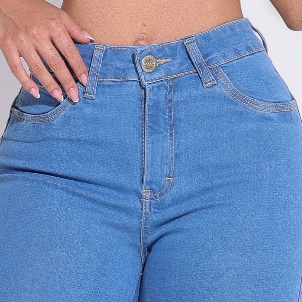 Calça Feminina Jeans Azul Claro Look Moderno Docebe