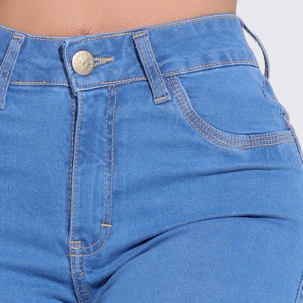 Calça Feminina Jeans Azul Claro Versatilidade Docebe