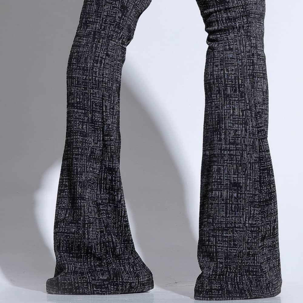 Calça Flare Preta Feminina de Cintura Alta e Estilo Sofisticado Docebe