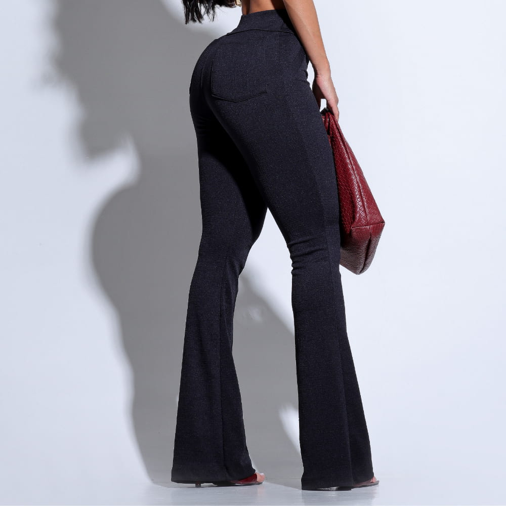 Calça Feminina Preta Flare Clássica Docebe