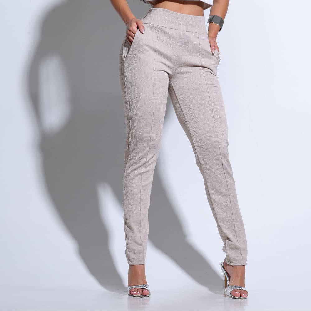 Calça Alfaiatada Bege Feminina para Look Casual Chic Docebe