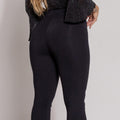 Calça Feminina Preta de Tecido Justa Docebe