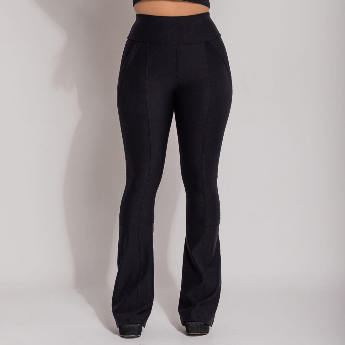 Calça Modeladora Flare Cintura Alta Preta - BE601