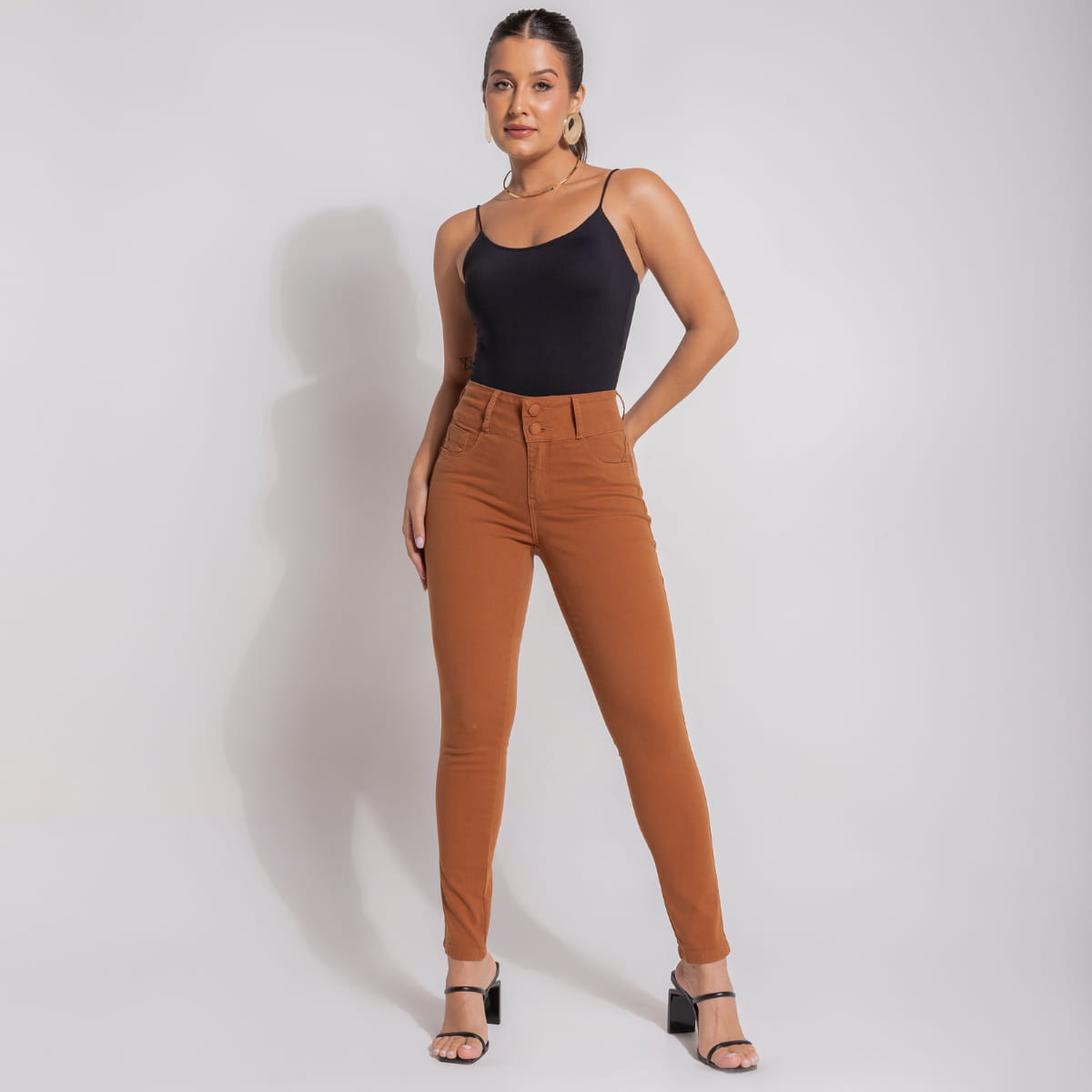 Calça Jeans Skinny Modeladora Marrom - BE108
