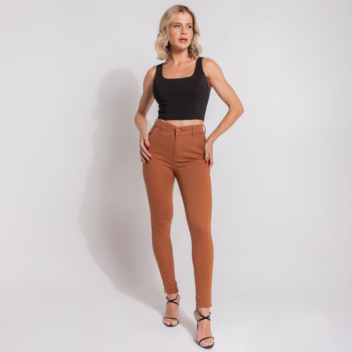 Calça Jeans Modeladora Mega Bumbum Marrom - BE641