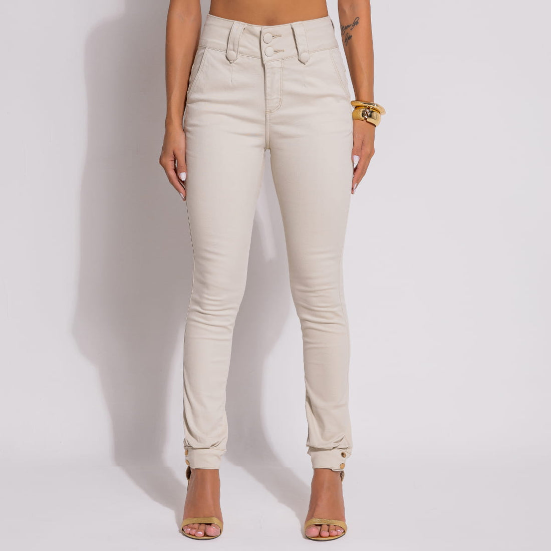 Calça Jeans Feminina Nude Detalhe Barra - BE94